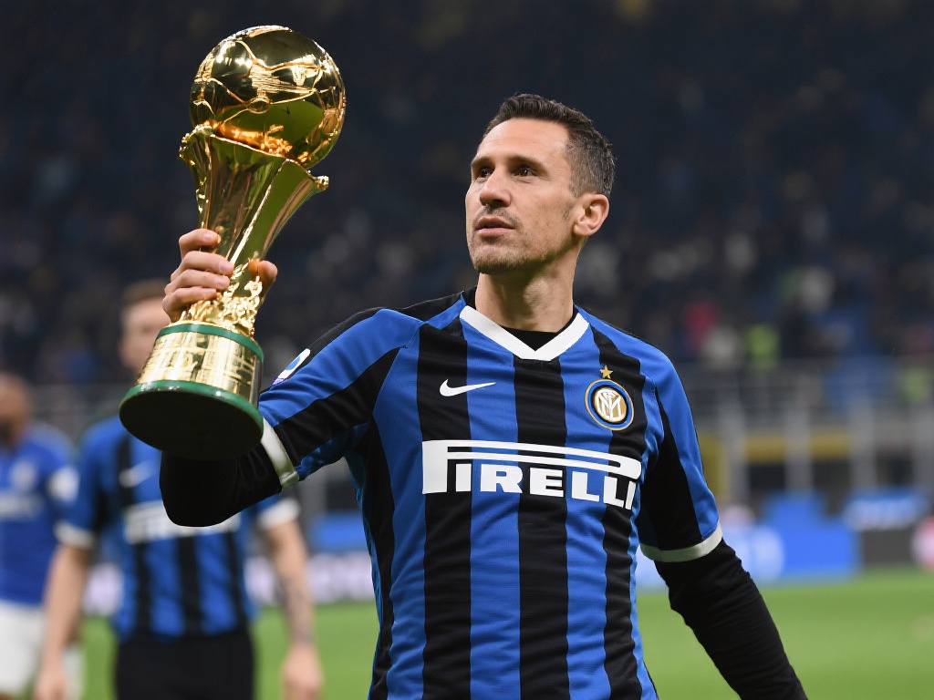 米兰体育对苏宁长期战略规划的认可度有多高? (米兰体育对苏宁长期战略规划的认可度究竟有多高?) 尽管苏宁的长期规划获得了部分认可,但米兰体育界对其